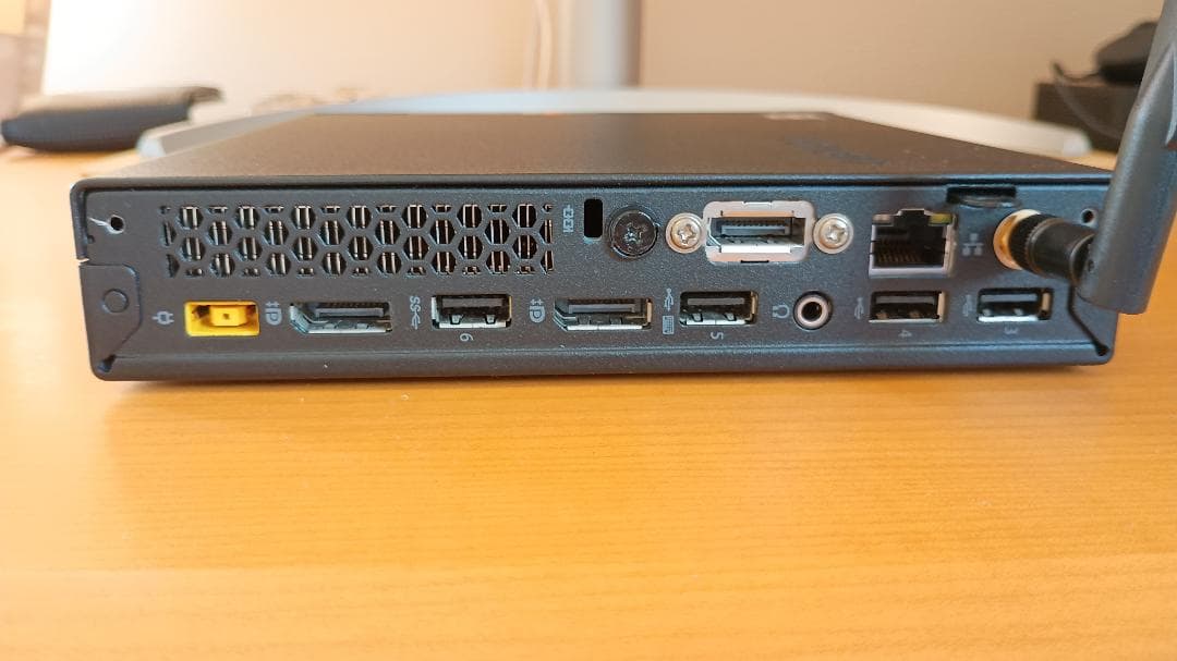 ミニPC LENOVO M715q Ryzen 5 PRO 2400GE