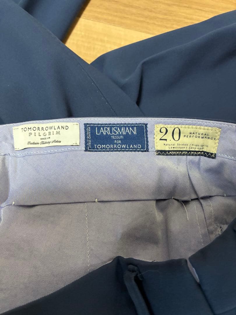 tomorrowlandトゥモローランドNAVYセットアップスーツpilgrim