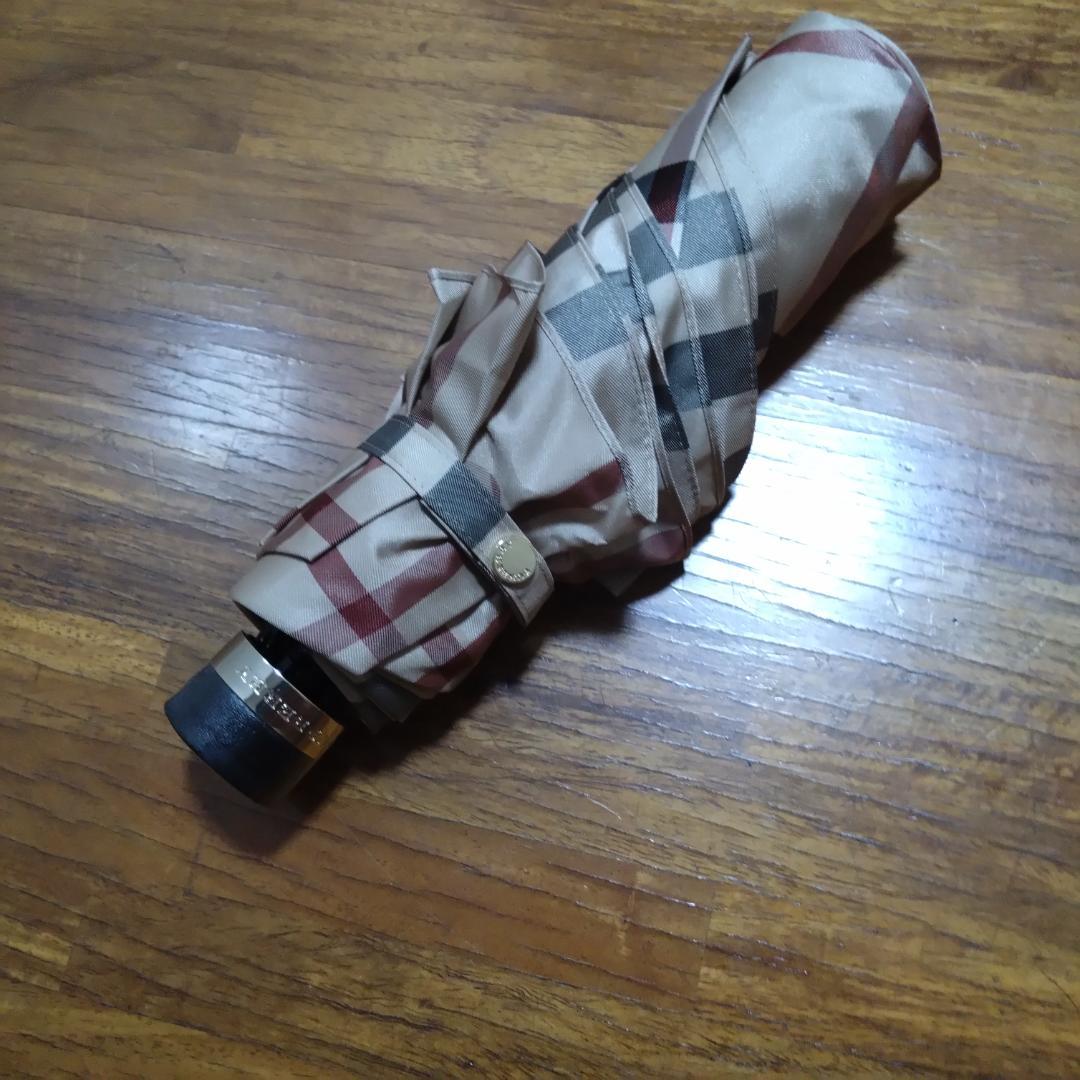 新品未使用タグ付き　バーバリー　ノバチェック　折りたたみ傘　ベージュ　55cm