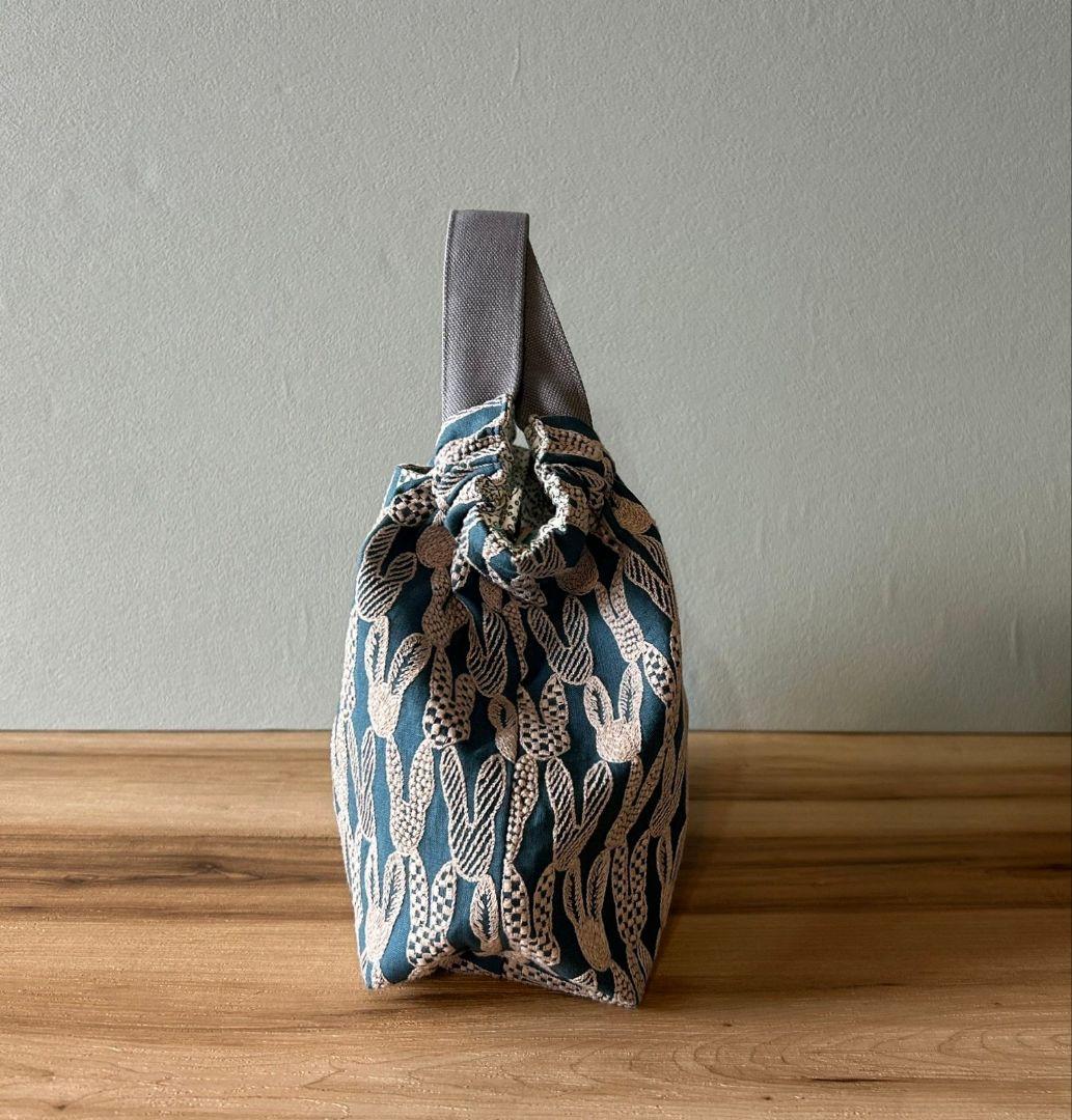 ミナペルホネンハンドメイドシャーリングバッグ（ポンピア、ブルー）
