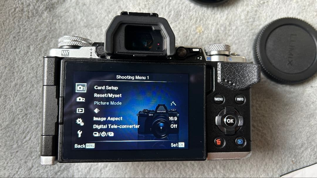 OLYMPUS OM-D E-M5 Mark II レンズ2本セット