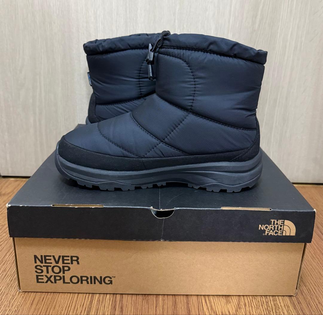 靴 THE NORTH FACE Nuptse Bootie Short 23cm