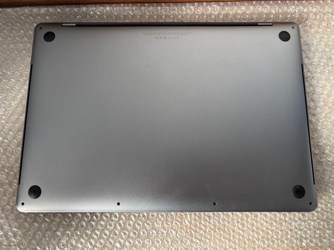 Macbook Pro 15インチ A1707 4ポート Touch Bar