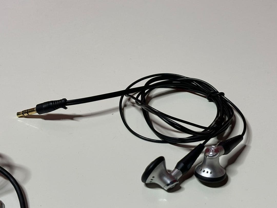 SHARP MDヘッドホンプレーヤー MD-SS421-S Limited