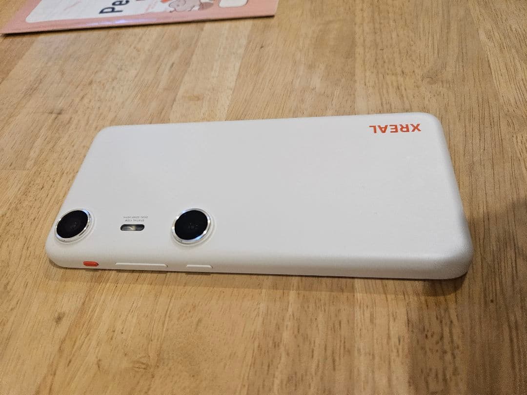 美品 XREAL Beam Pro (128GB/6GB)Wi-Fiモデル 本体