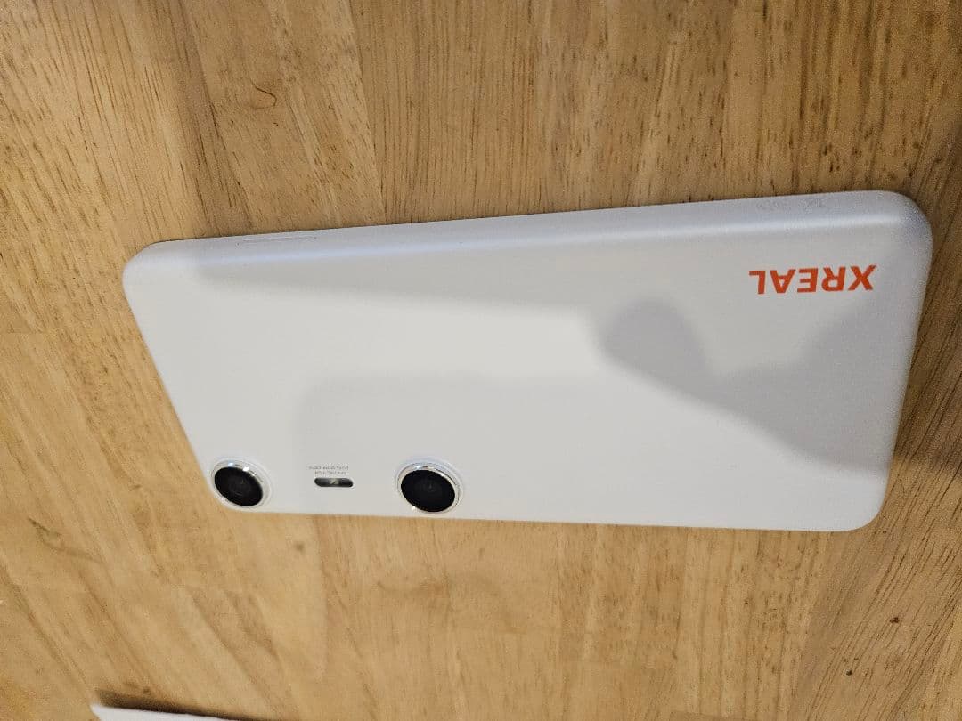 美品 XREAL Beam Pro (128GB/6GB)Wi-Fiモデル 本体