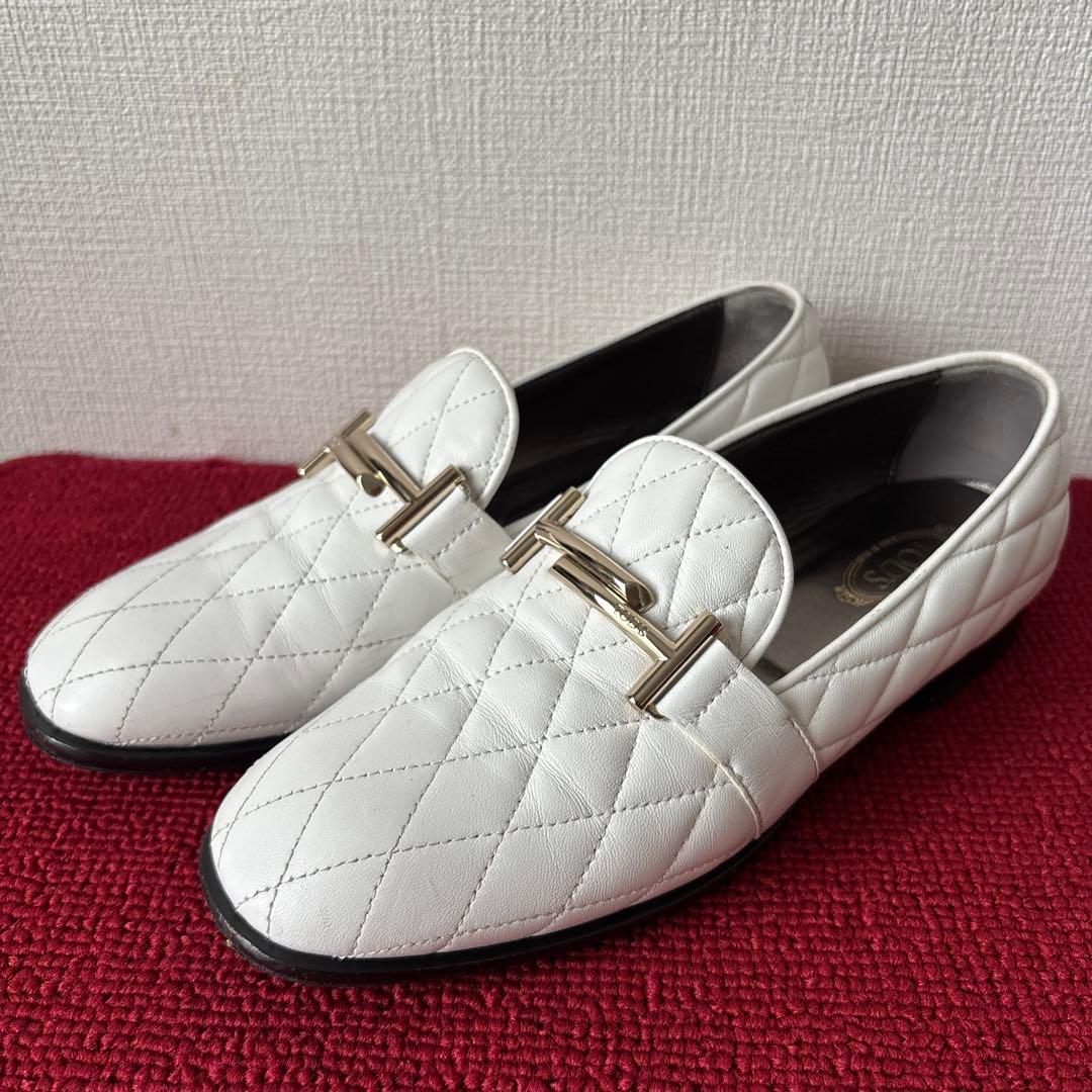 美品‼️✨【TOD’S】トッズ ホワイト ローファー 革靴