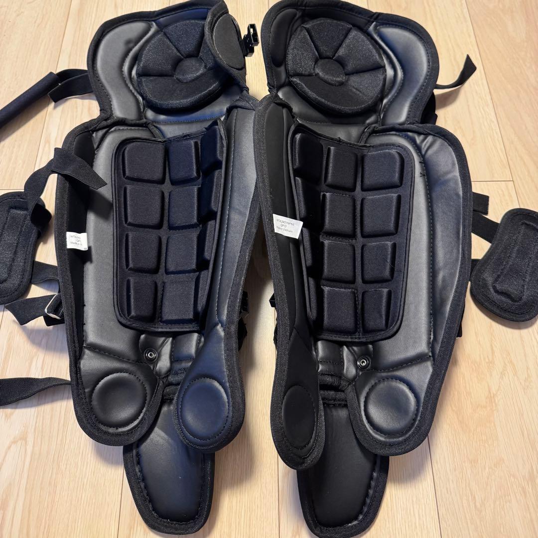 wilson ウイルソン硬式用 審判用 レッグガード　MLサイズ