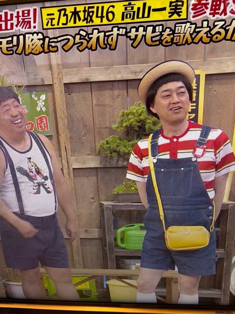 シャープテレビ　60インチ