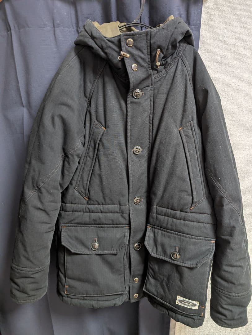 LOST CONTROL 中綿 ブラック