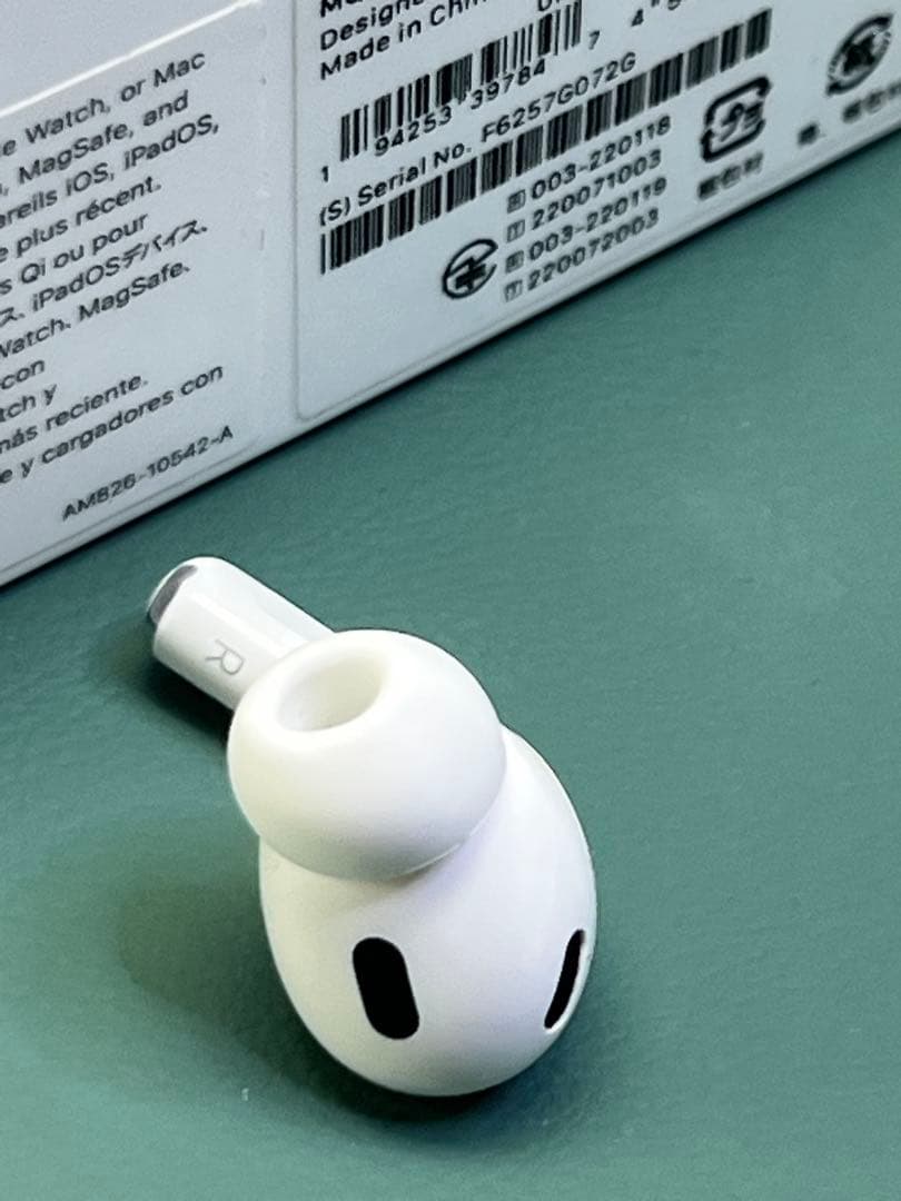 AirPods pro第2世代イヤホン右耳　A2698正規品動作品音質良好美品