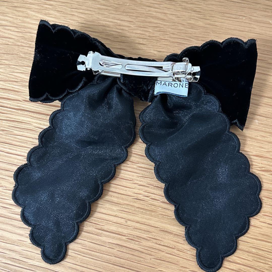 MARONENOFEE　 マーロンエノンフィ　スカラップベロアバレッタ