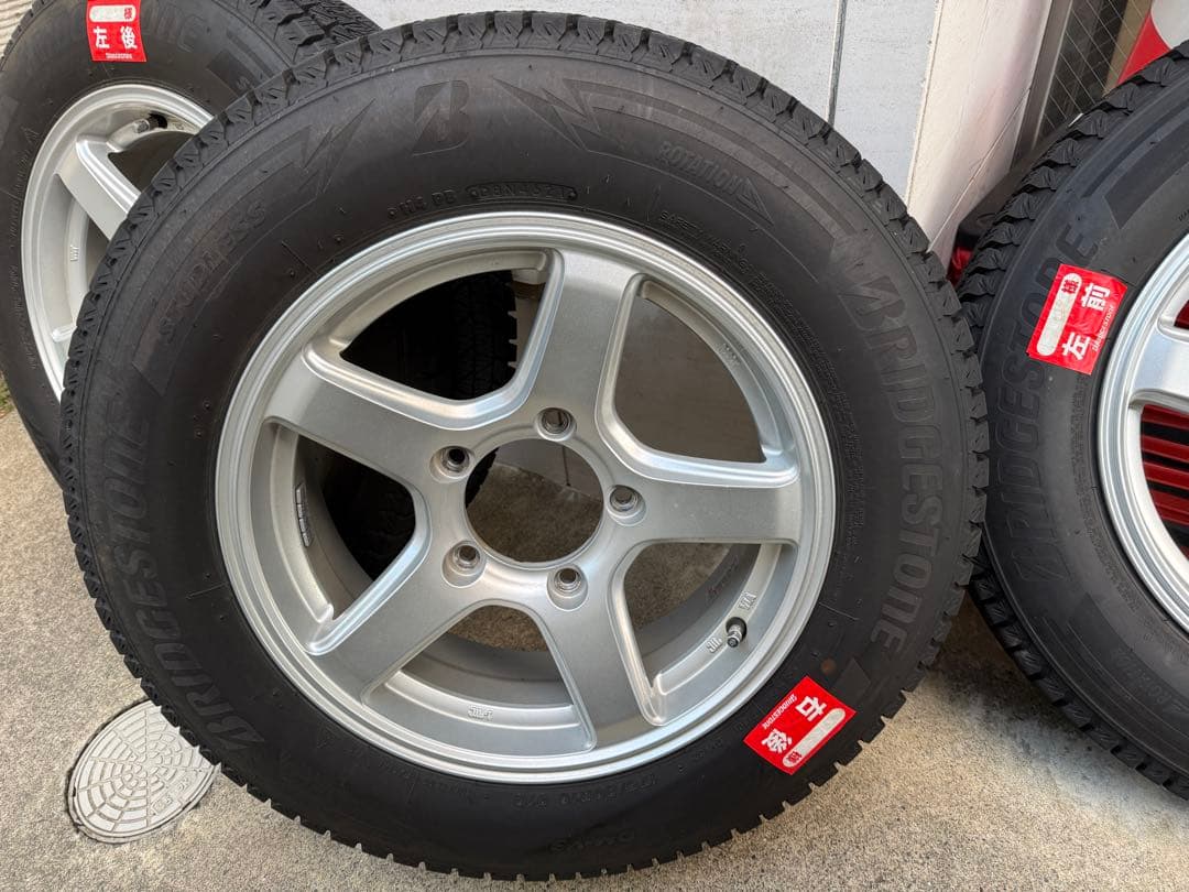 ジムニー・ブリヂストンDM-V3 175/80R16 スタッドレスタイヤホイール