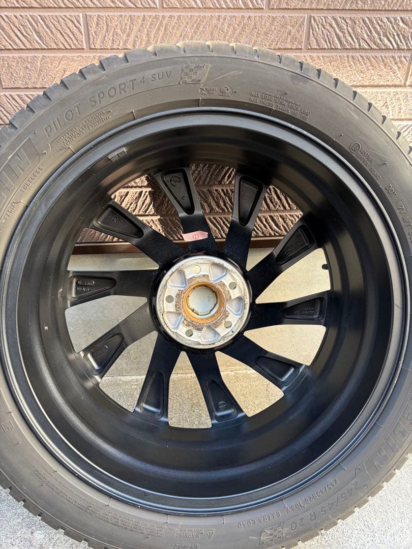 トヨタ 80ハリアー　20インチ GRタイヤホイールセット