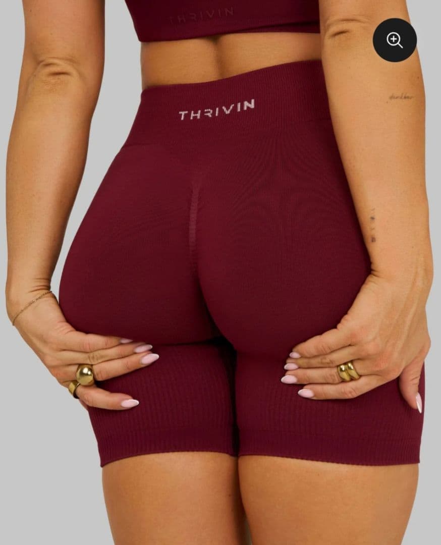 THRIVIN エレベート リブ ミッドウエスト コンターショーツ 二つセット