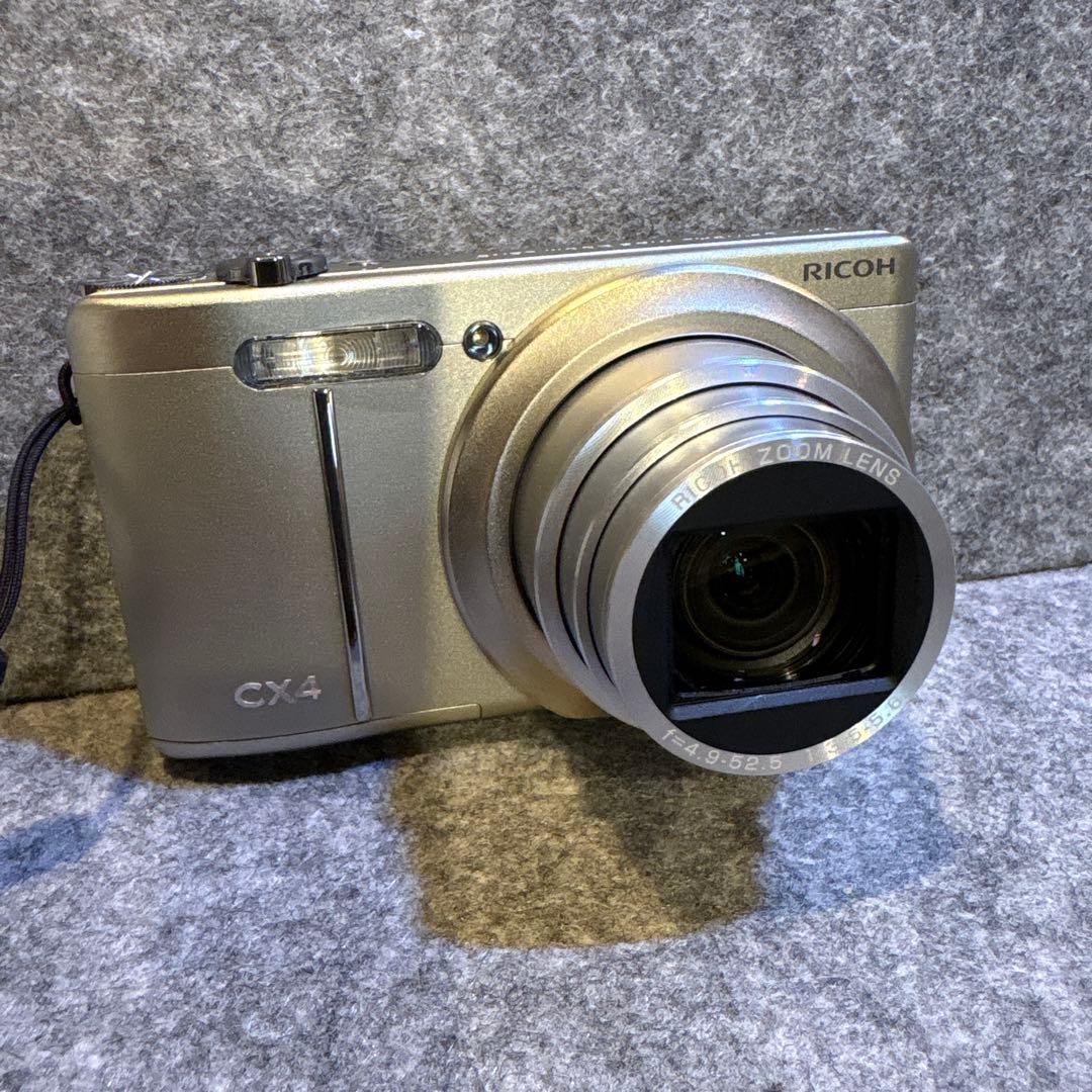 【美品】RICOH CX4 シルバー コンパクトデジタルカメラ