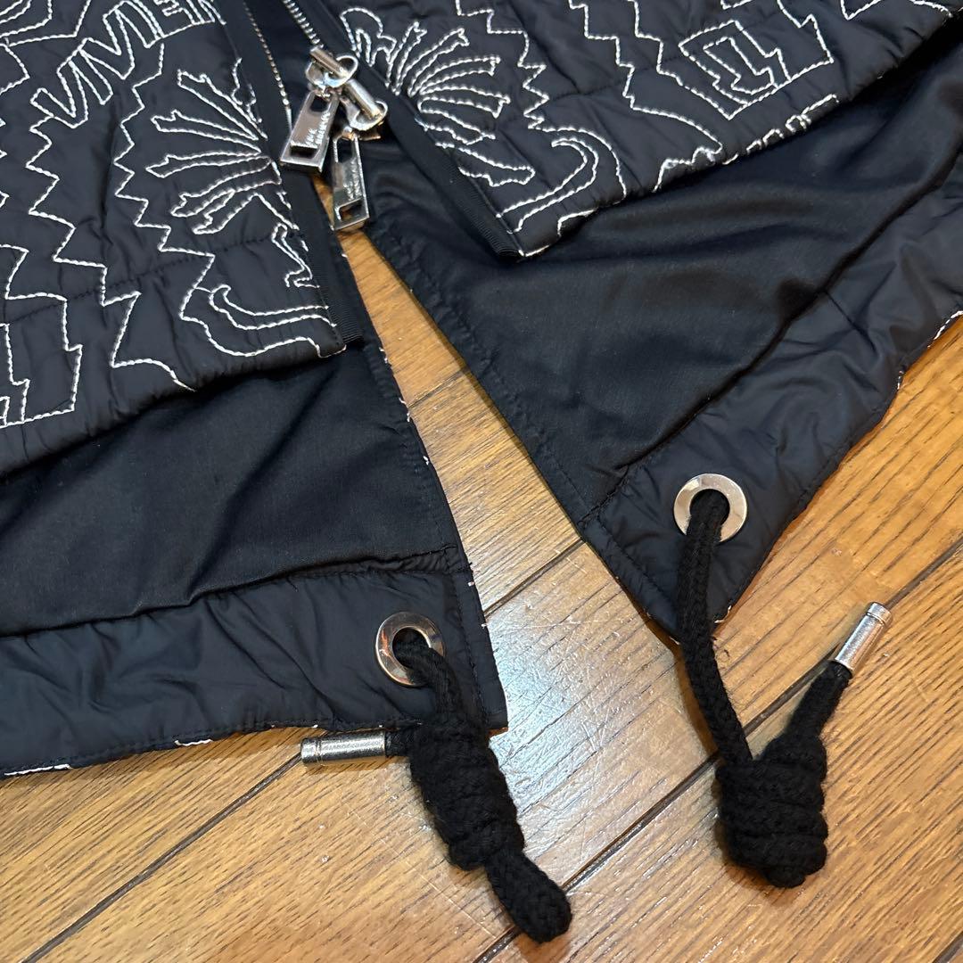 VIVIENNE TAM 刺繍モッズコート