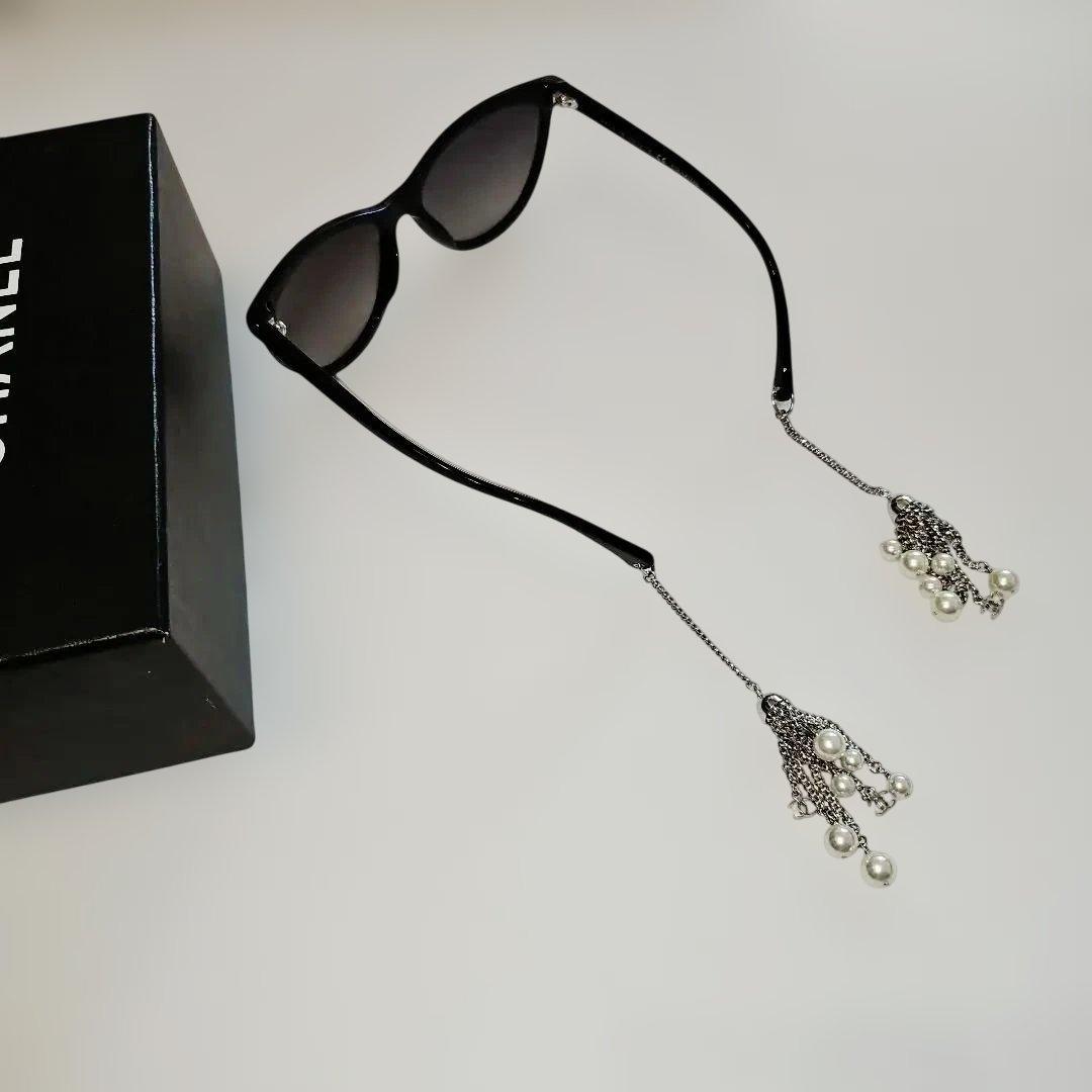 レア品★CHANELシャネル　キャットアイ サングラス パール、ロゴチャーム付