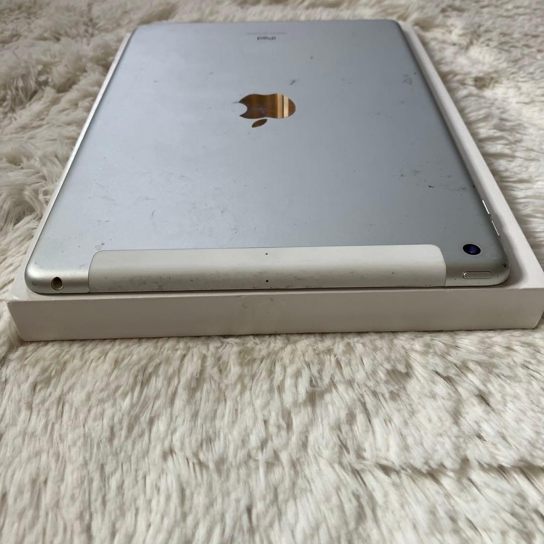 【早い者勝ち】iPad 第7世代 128GB SIMフリー 【すぐ発送】