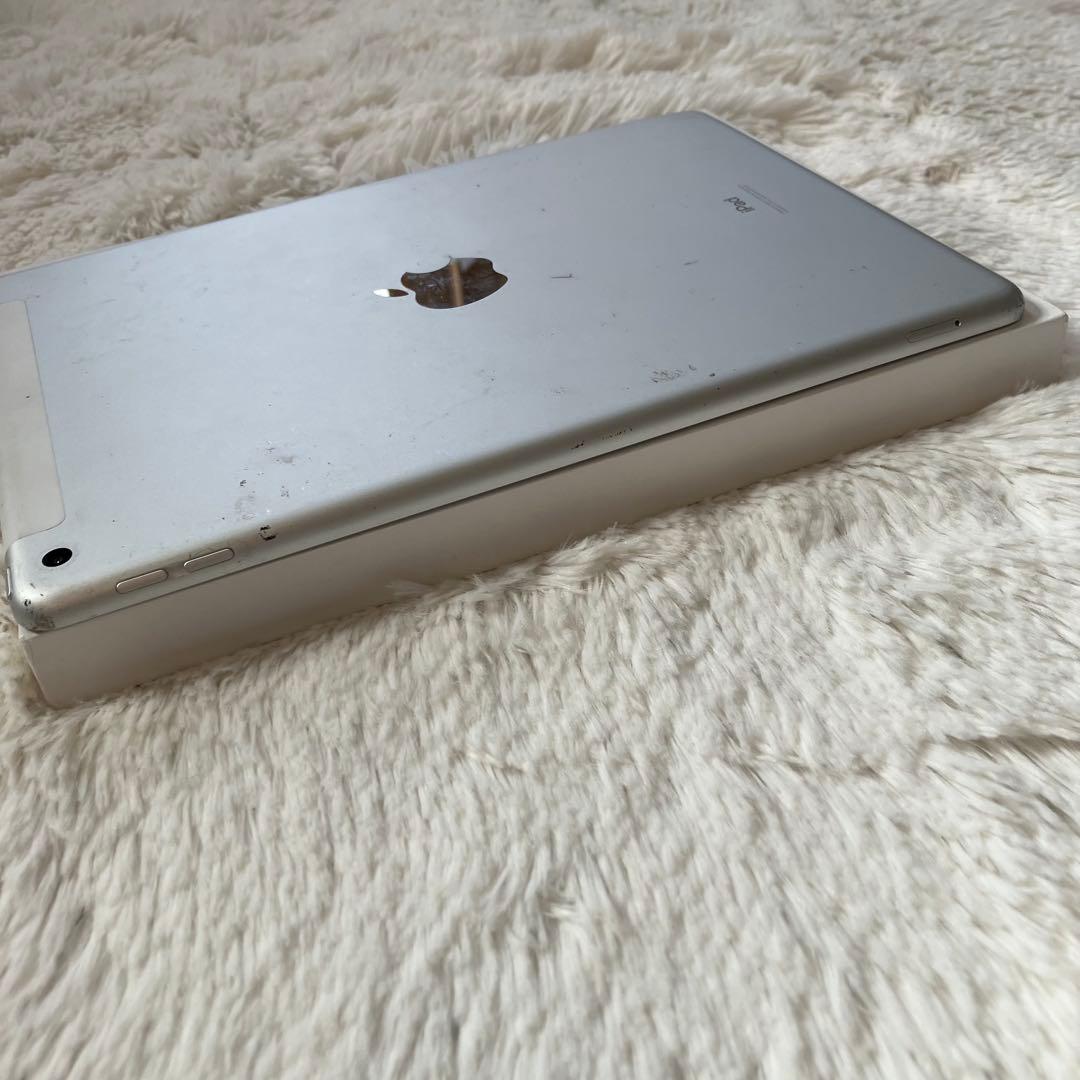 【早い者勝ち】iPad 第7世代 128GB SIMフリー 【すぐ発送】