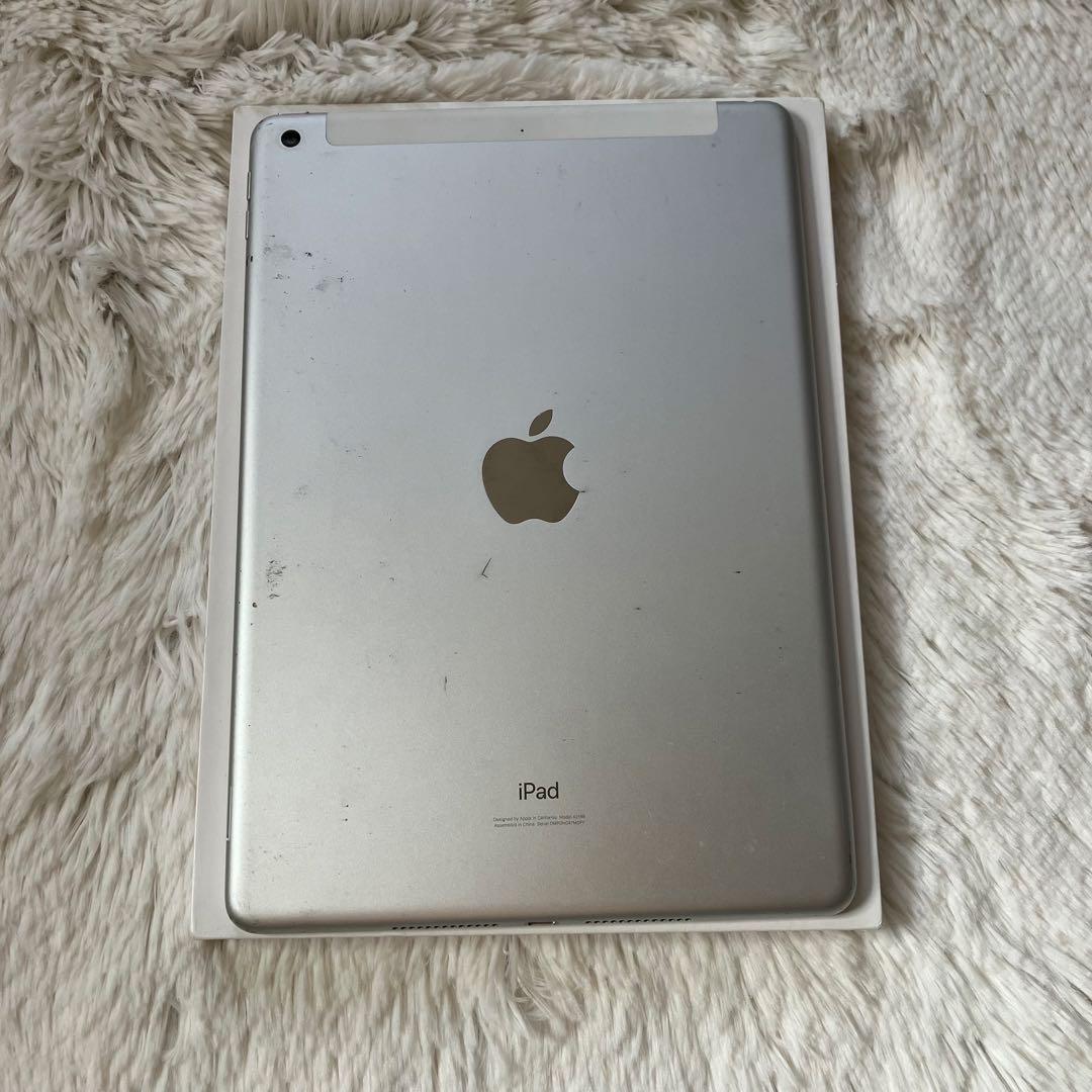 【早い者勝ち】iPad 第7世代 128GB SIMフリー 【すぐ発送】