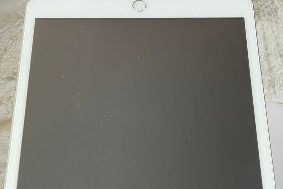 【早い者勝ち】iPad 第7世代 128GB SIMフリー 【すぐ発送】