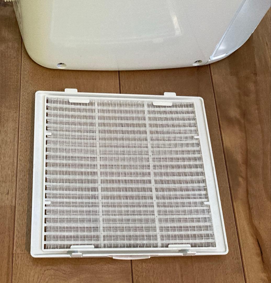 コロナ 衣類乾燥除湿機 CORONA 2023年製 CD-P63A2ホワイト