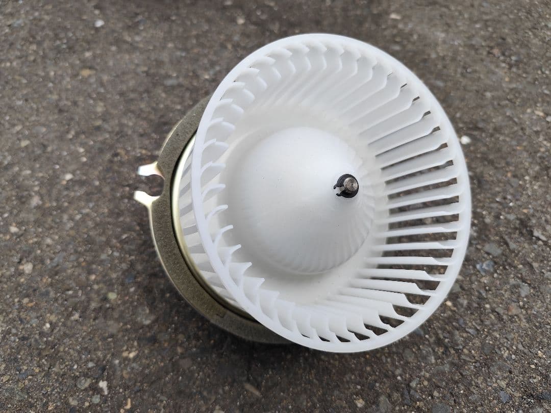 【送料無料】　いすゞ　ギガ　CYL77A　ブロアファンモーター