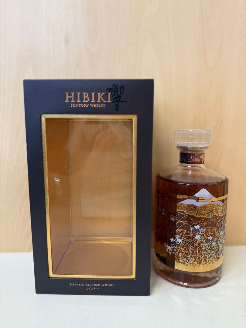 SUNTORY サントリーウイスキー 響 17年　 意匠ボトル　武蔵野富士　箱付