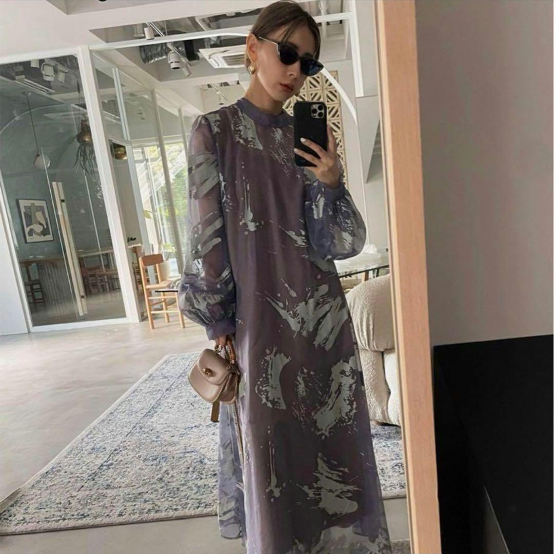 Ameri　RUBBER PAINT ART SHEER DRESS