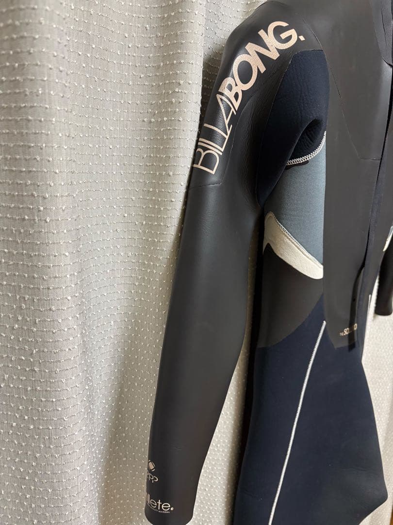 BILABONG(ビラボン)5×3mm セミドライ メンズMLサイズ