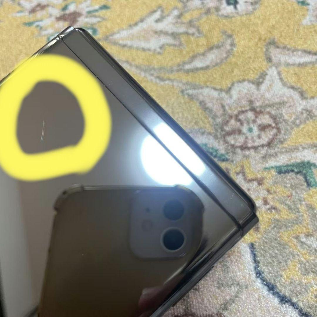 美品　モトローラmoto razr 40 Ultra　本体　ブラックSIMフリー