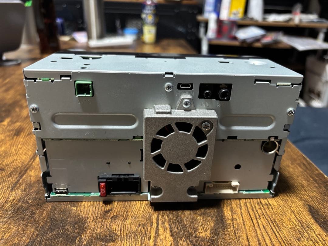 カロッツェリア　ＤＭＨ-SZ700 ディスプレイオーディオ　おまけ付き