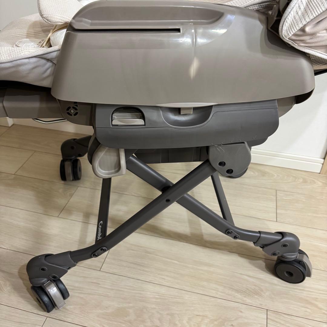 [デイジー]コンビ 電動ハイローチェア ホワイトレーベル ネムリラ