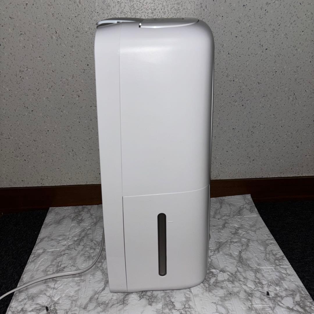 ゆう 　【2021年製】SHARP衣類除湿機　CV-J71-W
