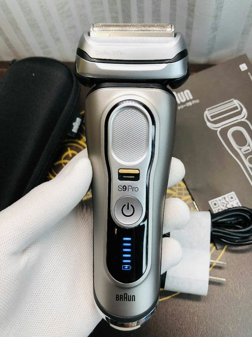 【ワンちゃん】ブラウン シリーズ9 Pro 9417ｓメンズ電気シェーバー