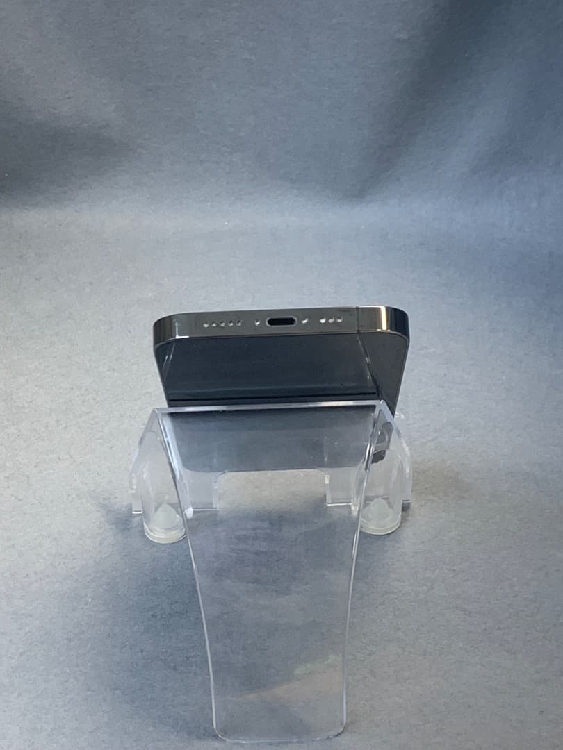 超美品　国内版　SIMフリー　iPhone13 Pro 256GB グラファイト