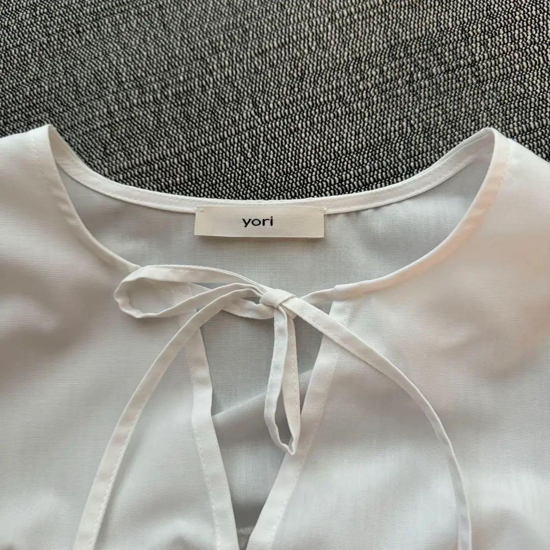 【新品・試着のみ】yori ヨリ　ボリュームギャザーブラウス