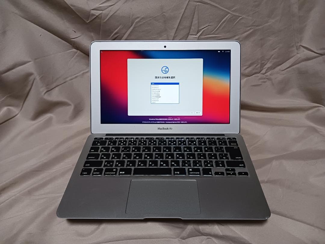 MacBook Air 11インチ　動作品　ACアダプター付属　外観使用感