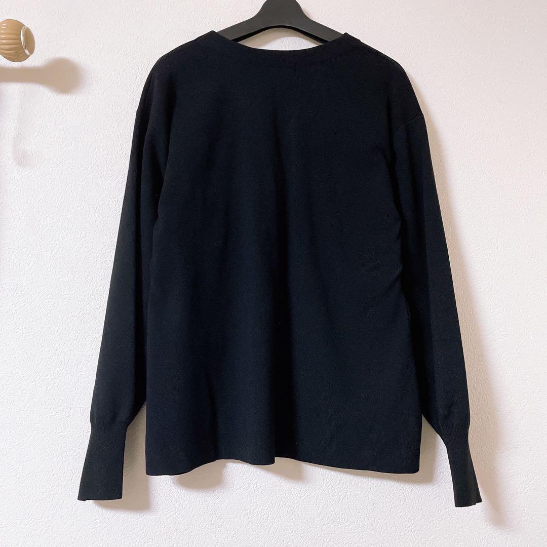 M様✨️タグ付き新品未使用 ビジューVネックカーディガン　黒