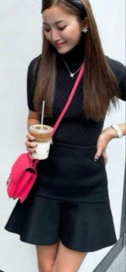 sheller黒 フレアスカート 後ろファスナー