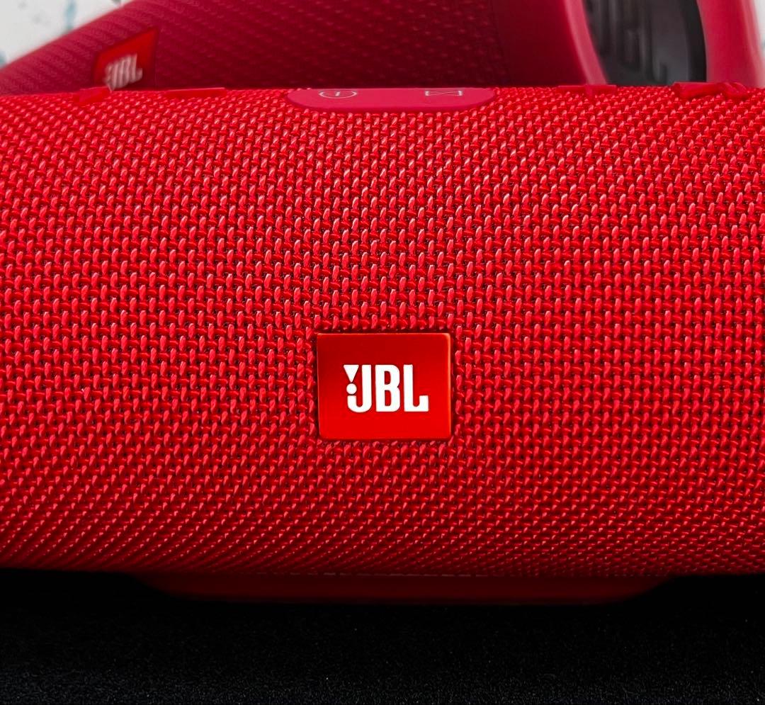 【美品】JBL CHARGE3