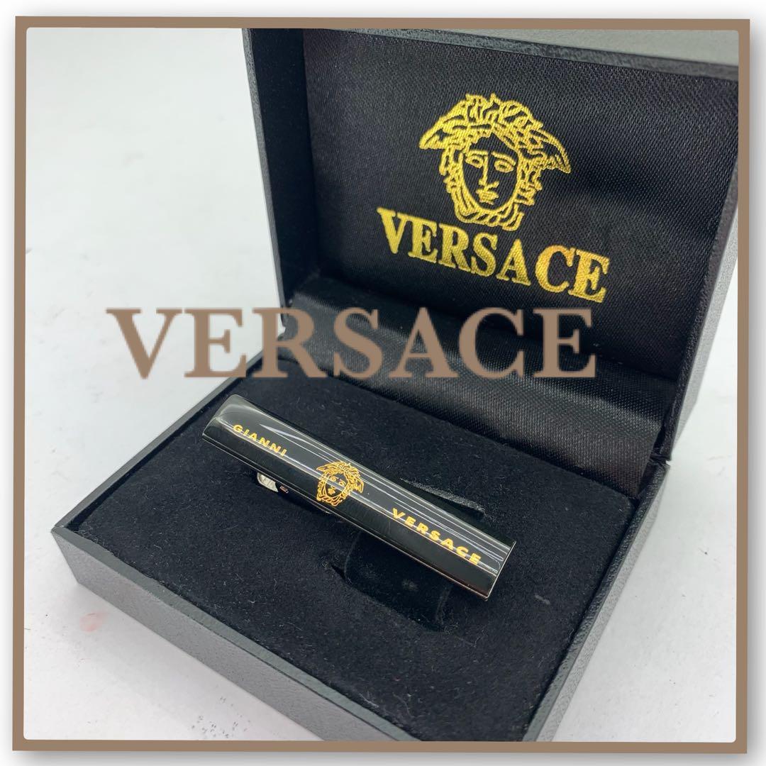 ジャンニヴェルサーチGIANNI VERSACE ネクタイピンブラックゴールド