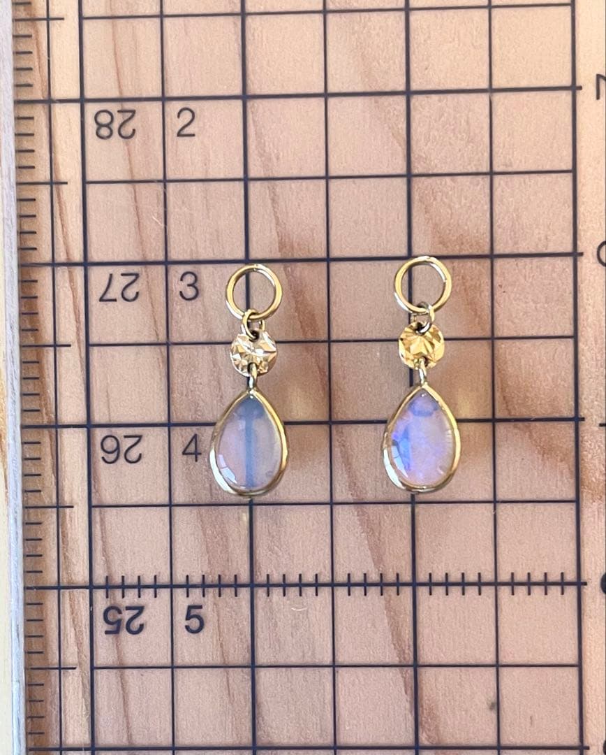 【ふんわりママ様】アガット　オパール　チャーム