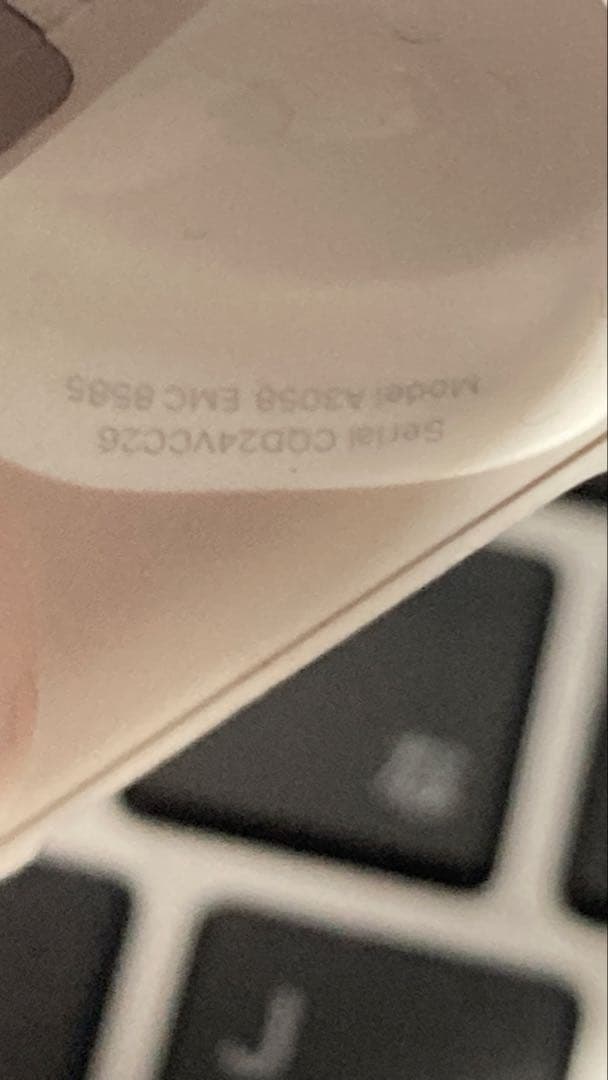 イヤホン AirPods 4