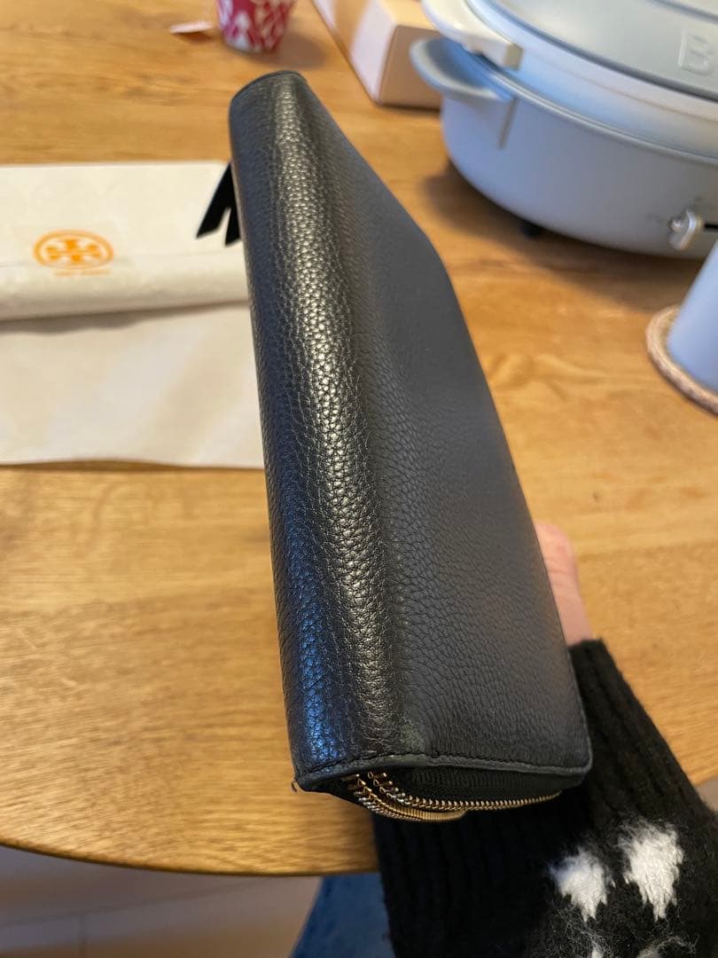 【美品】Tory Burch ブラックレザー長財布