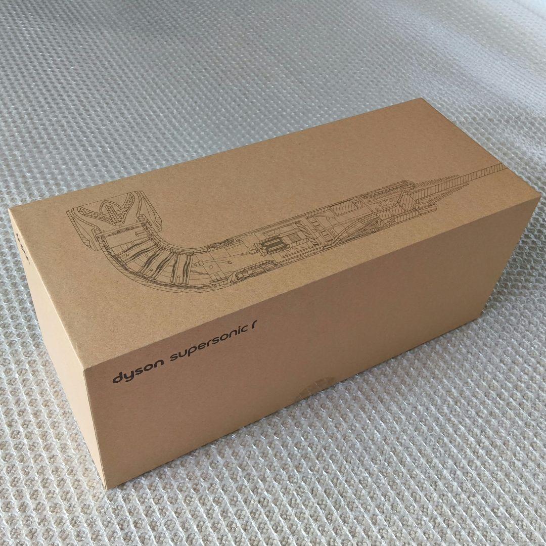 【最軽量ヘアドライヤー】Dyson Supersonic HD17 VLP