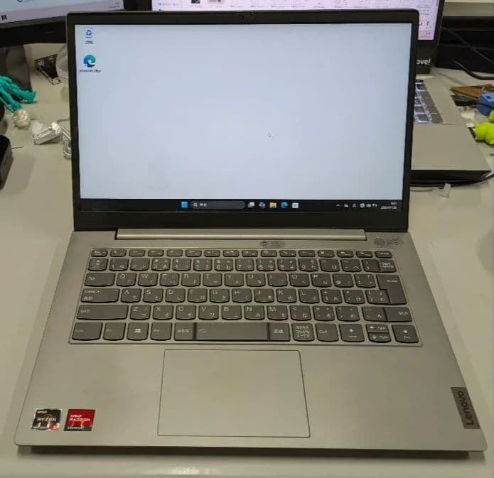 Thinkbook 14 Gen3 Ryzen5 5500U　画面汚れあり