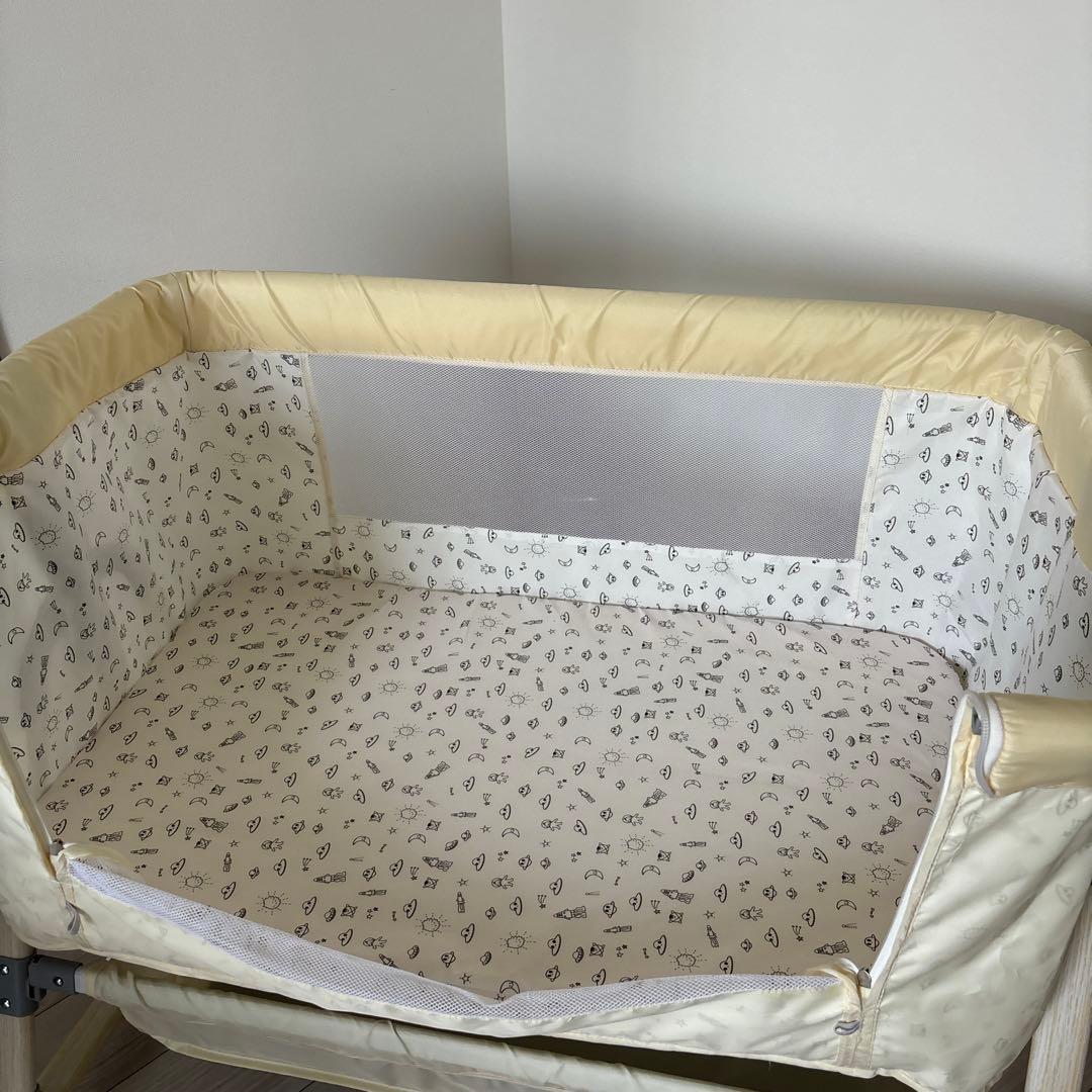 美品⭐︎ 値下げ！折りたたみ式　ベビーベッド　収納付き 付属品完備