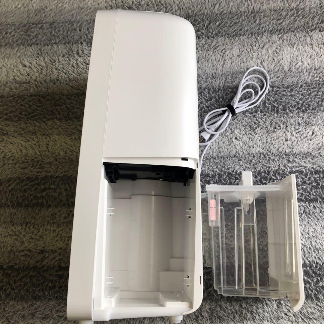 シャープ　衣類乾燥除湿機　CV-S71-W